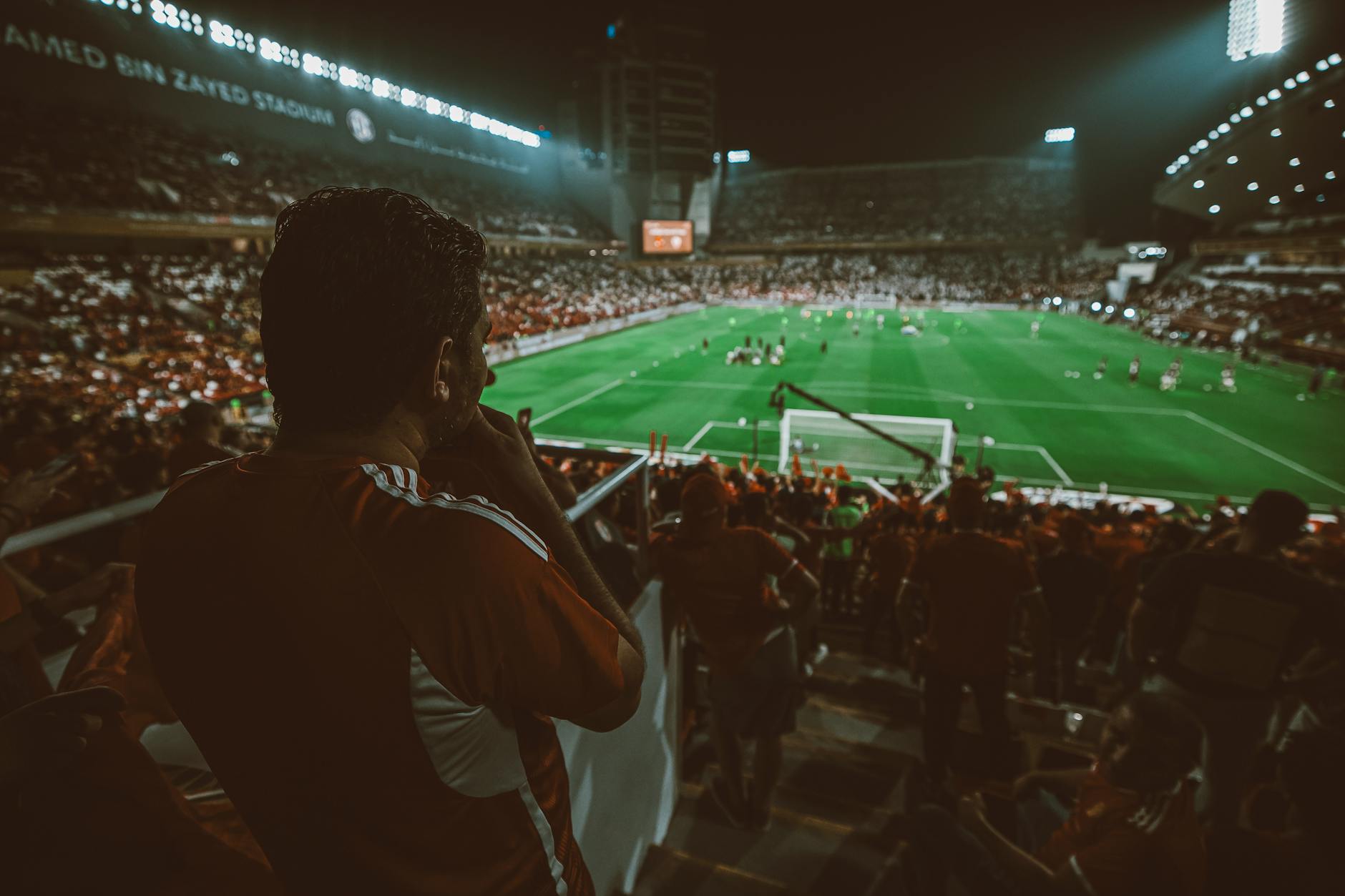 Zamalek x Pyramids: liderança em jogo e sinais opostos esquentam o duelo